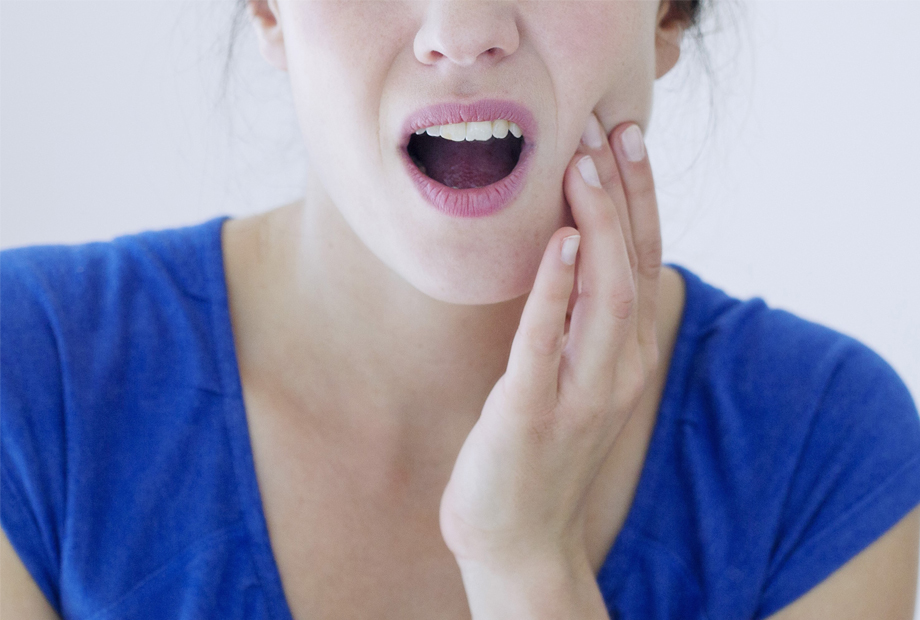 失った歯を放置しておくと発生するリスク